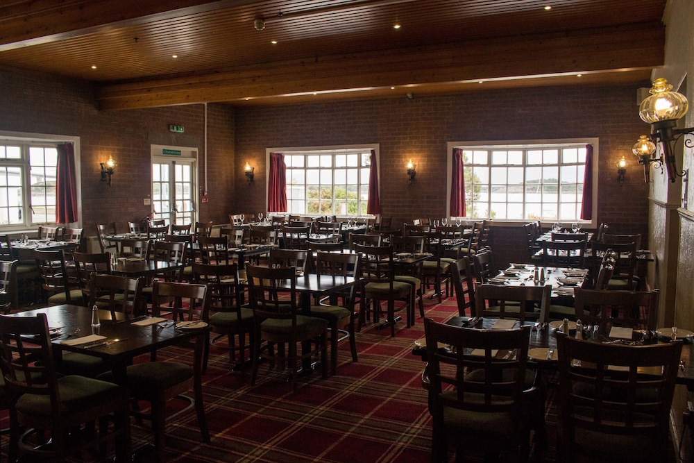 Kings Arms Hotel Skye 46/63