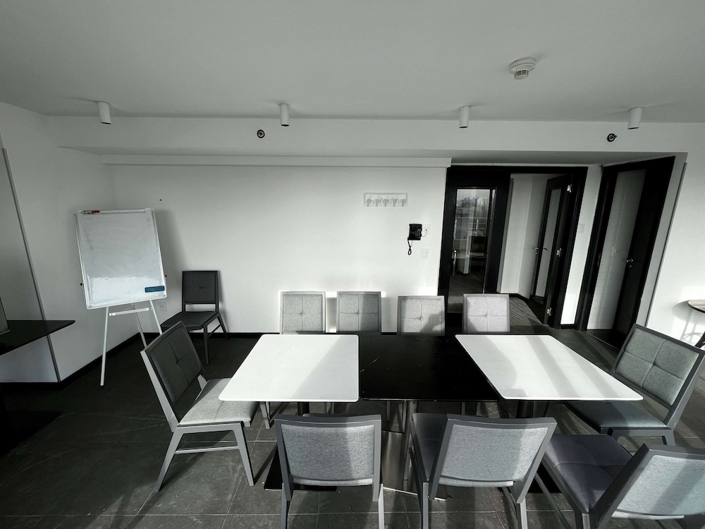 Ibis Styles Montevideo Biarritz 41/49