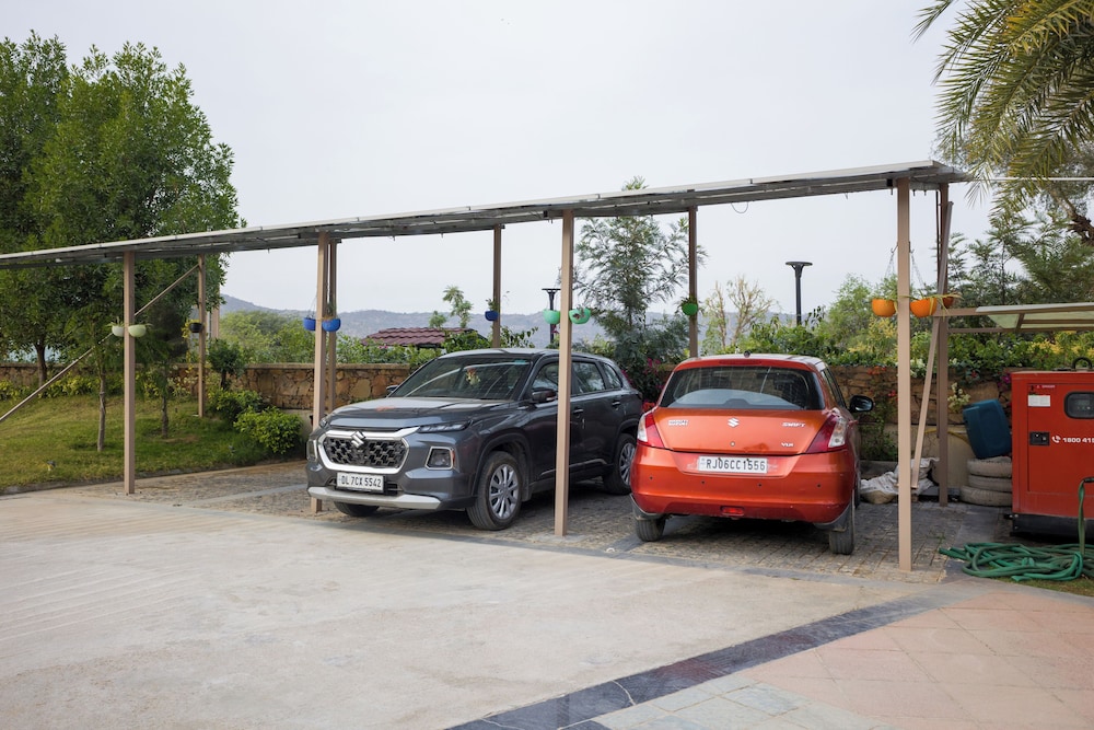 ELIVAAS Noah's Ark 3BHK Villa with Pvt Pool, Garden and Gazebo 54/64
