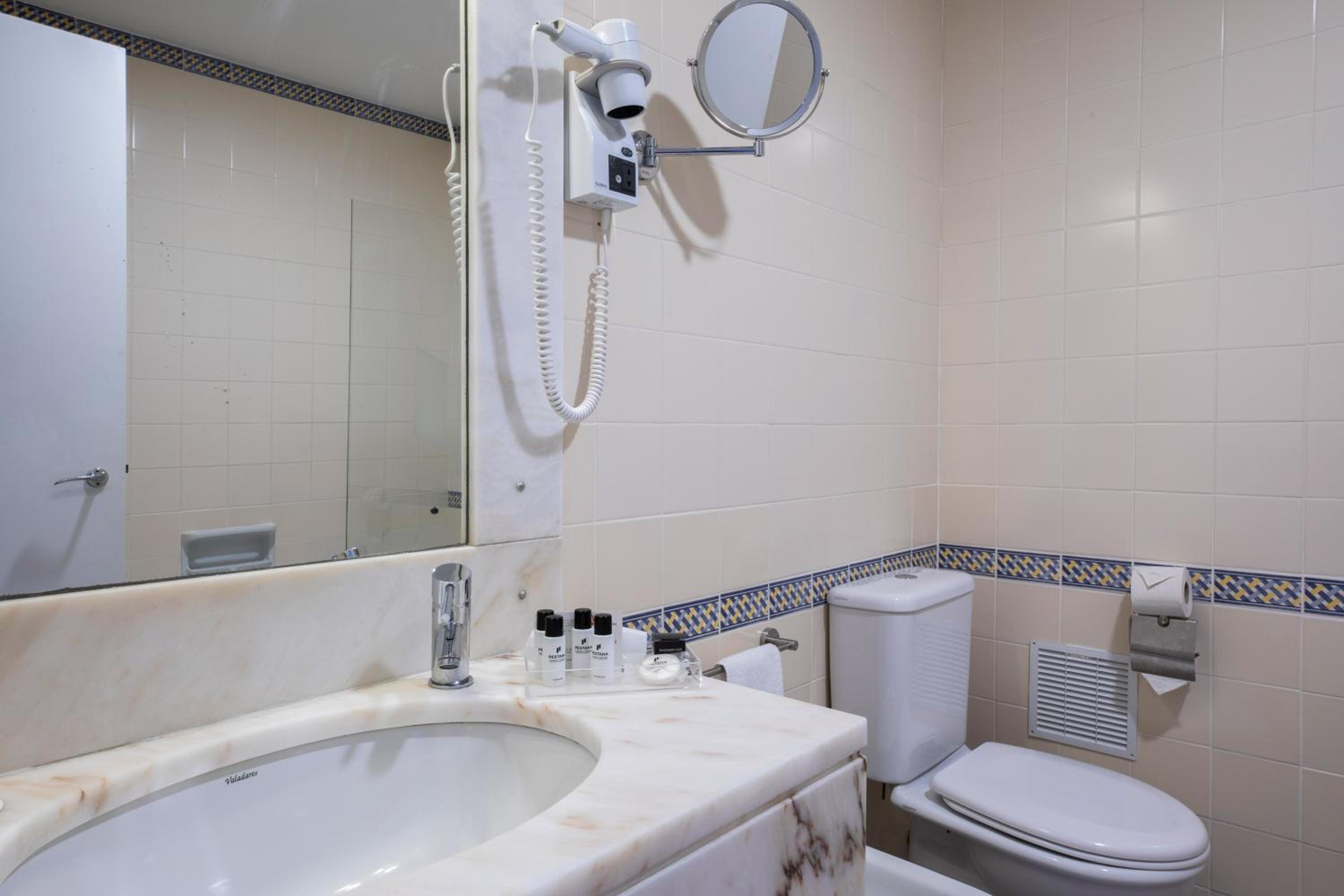 Room, Double or Twin Bed