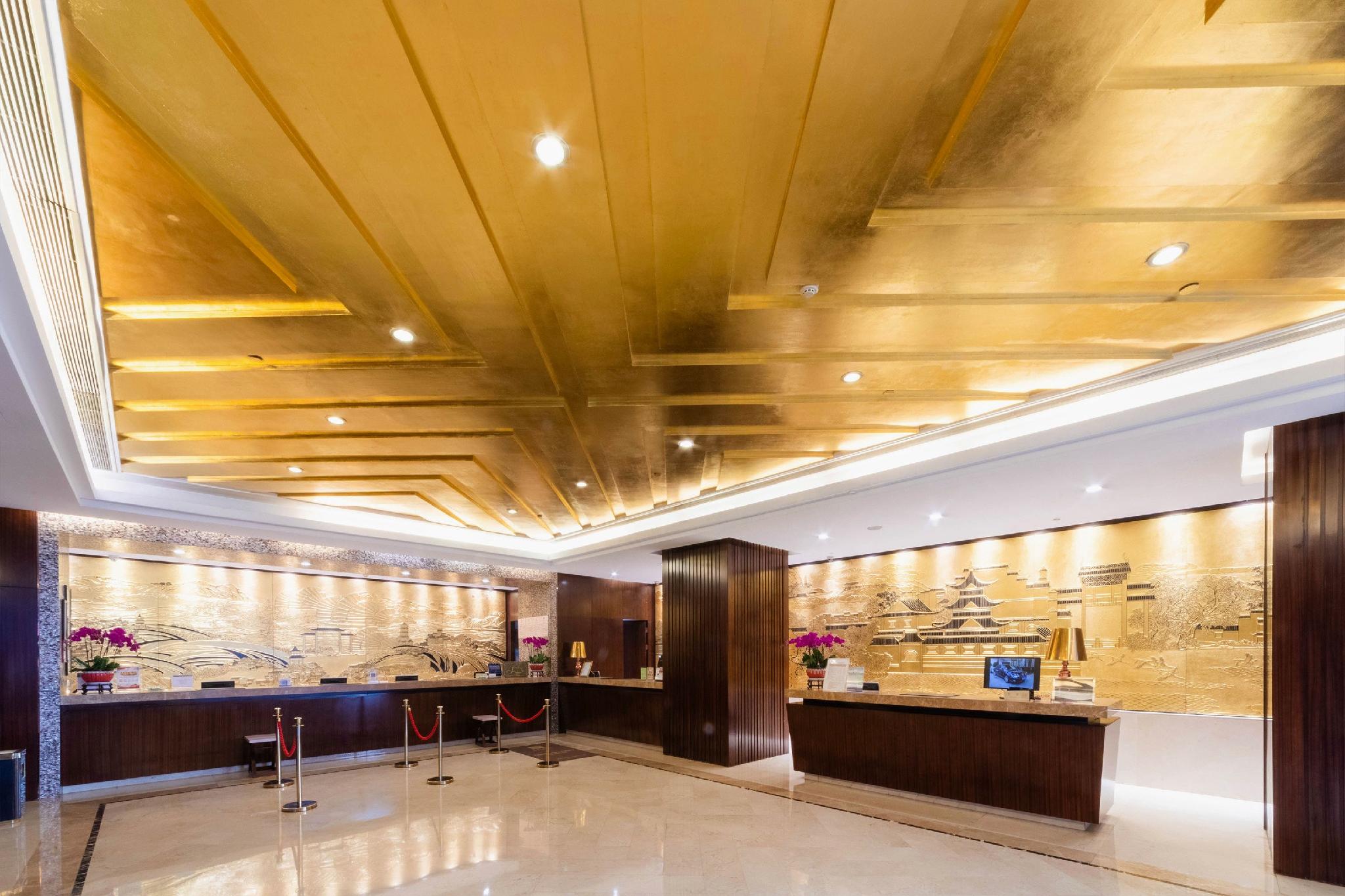 Cenbest Jinling Grand Hotel 8/60