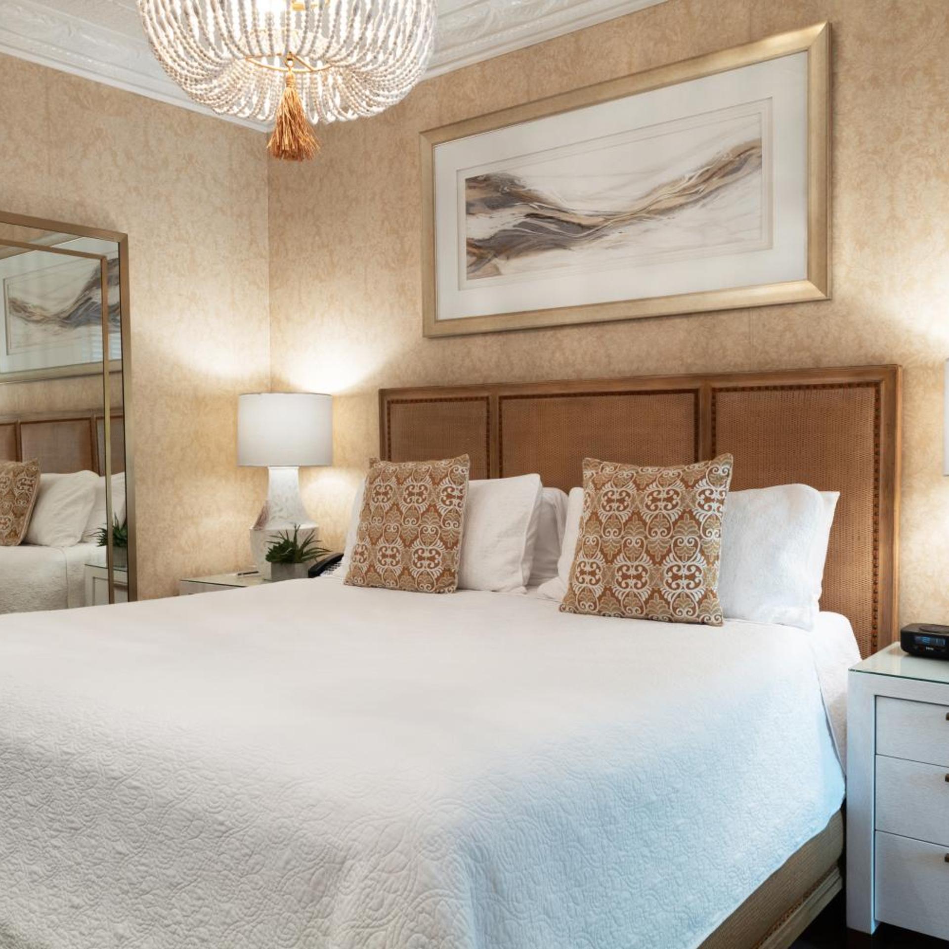 جناح بسرير كينج، The Chateau Inn and Suites 2/5