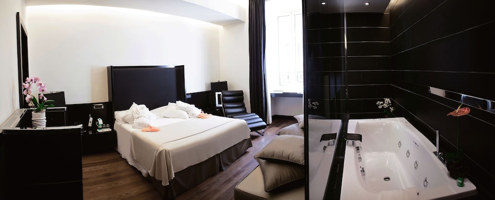 Isa Hotel 48/58