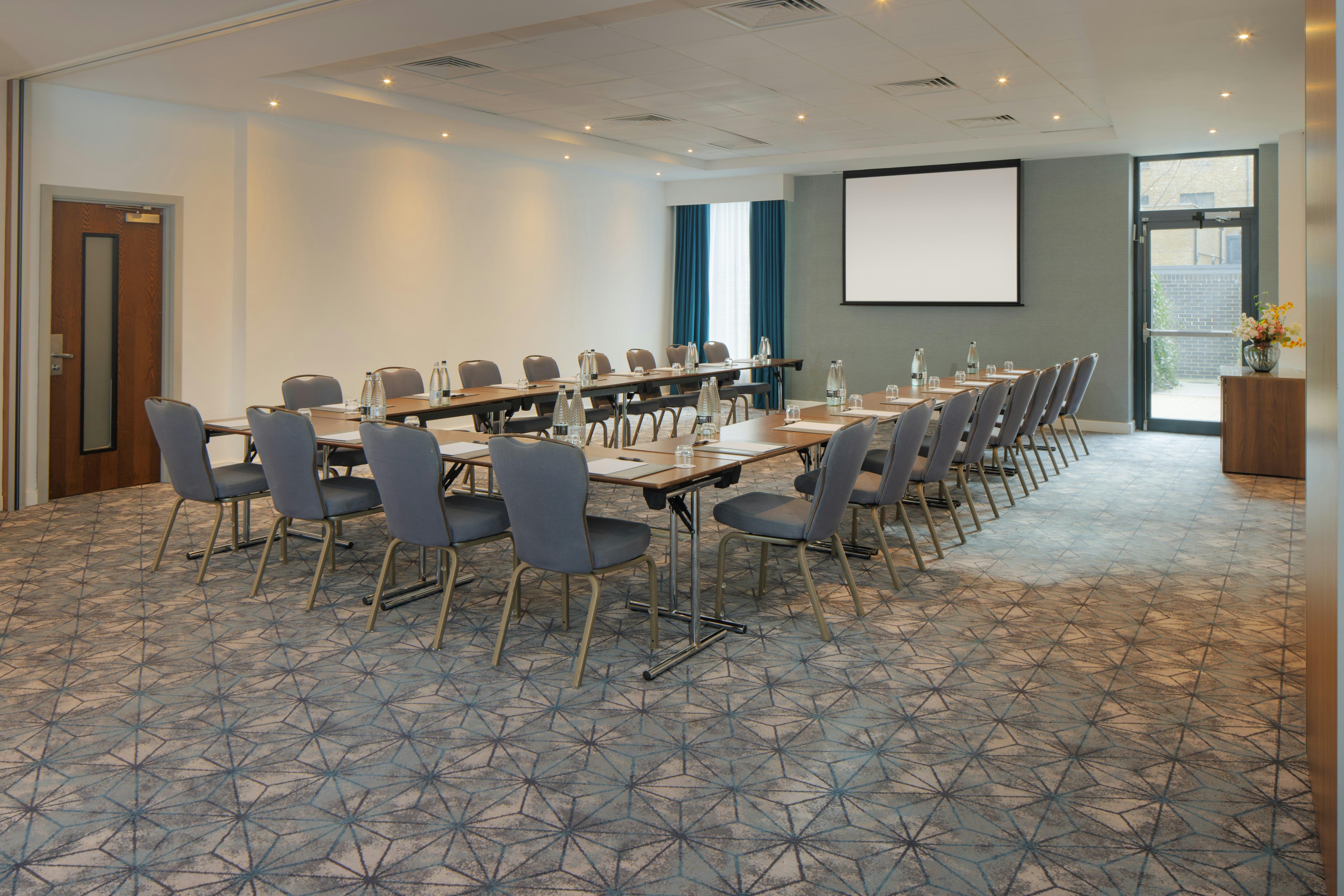 DoubleTree by Hilton London Angel Kings Cross 46/57