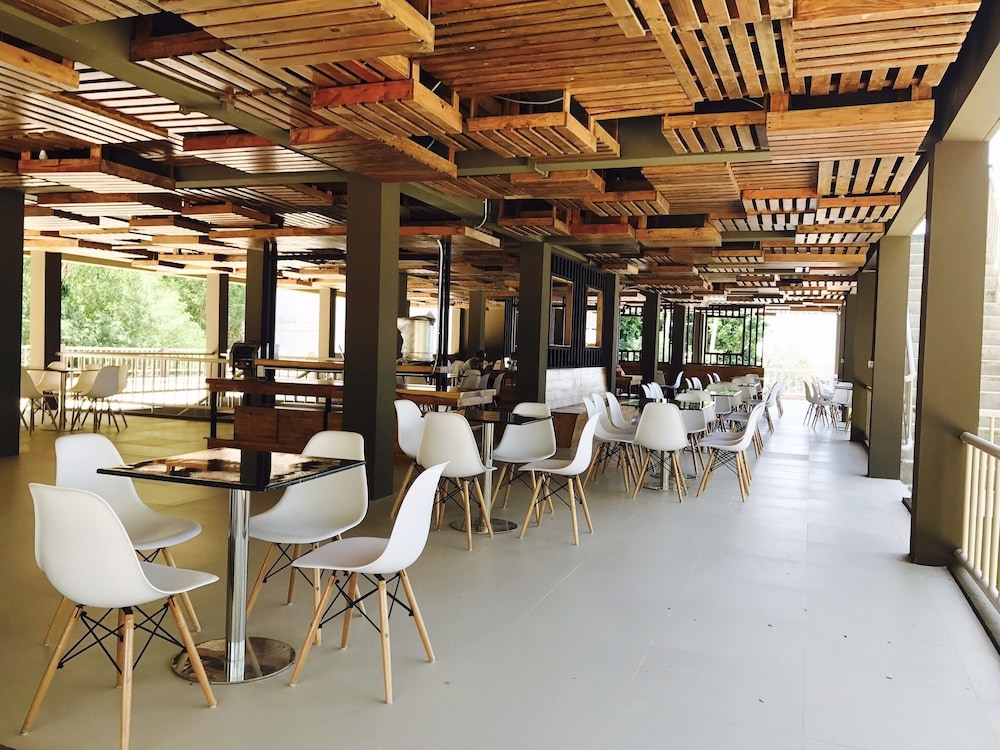 Sealey Resort Koh Larn 35/41