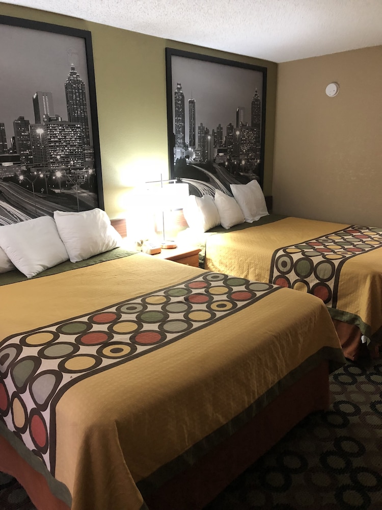 Super 8 By Wyndham Ashburn 18/26