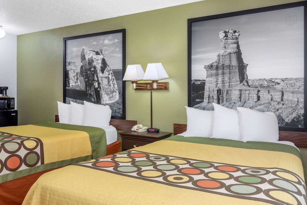 Super 8 By Wyndham Amarillo Central Tx 34/57