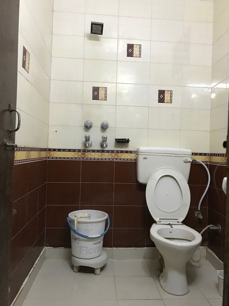 Hotel Star Palace Paharganj 32/63