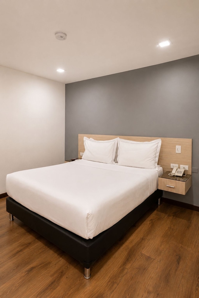 Hotel Asturias Medellin 30/71