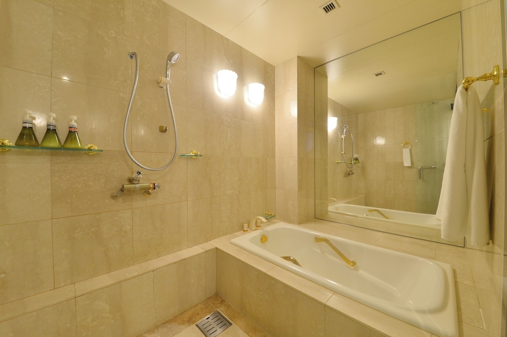 Imperial, Suite, Twin Beds