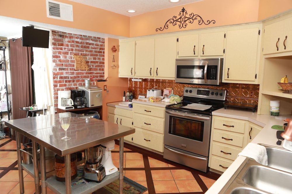 Woodstock Inn B&B 32/50
