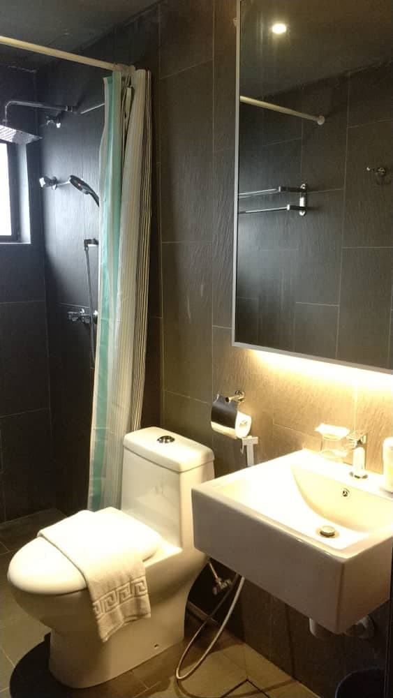 Z Hotel 46/50