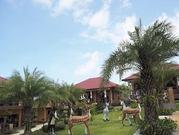 Chomview Resort 7/70