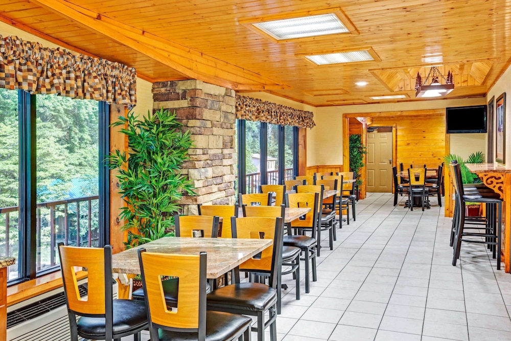 restaurant cafeteria