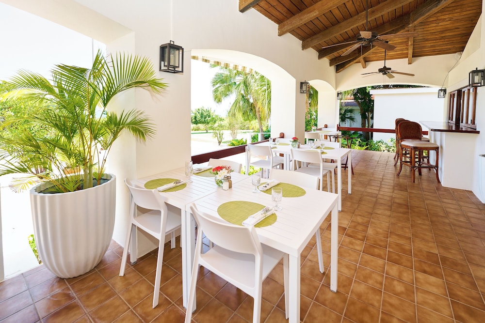 Mount Nevis Hotel and Beach Club 65/72