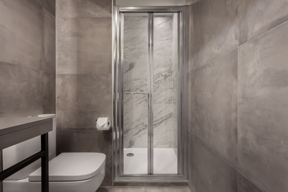 115 The Strand Hotel And Suites 49/49