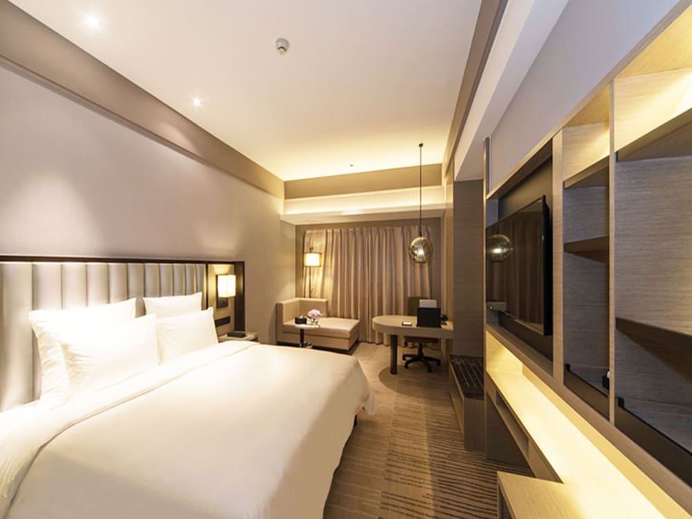 RAYFONT HOTEL CHENGDU 7/30