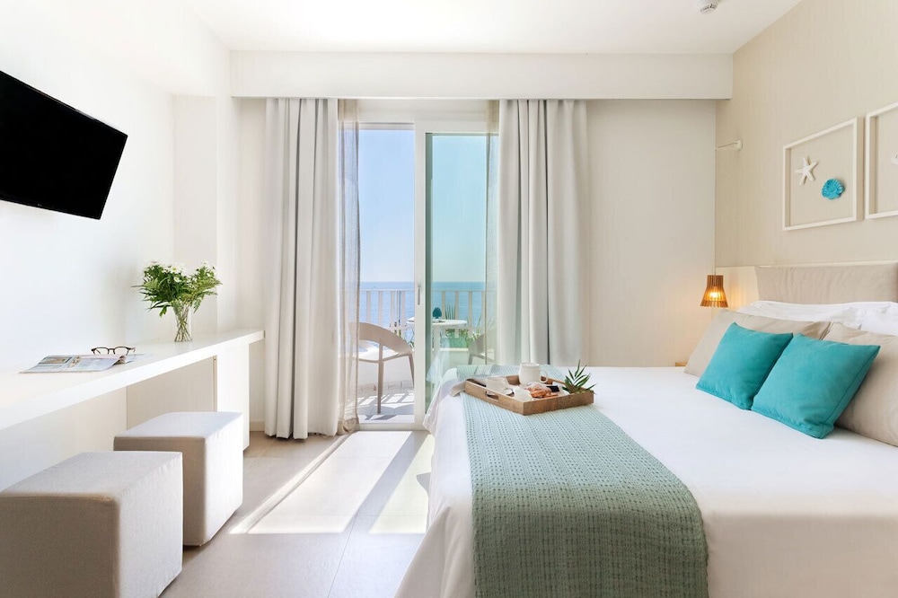 Albatros Beach Hotel 9/28