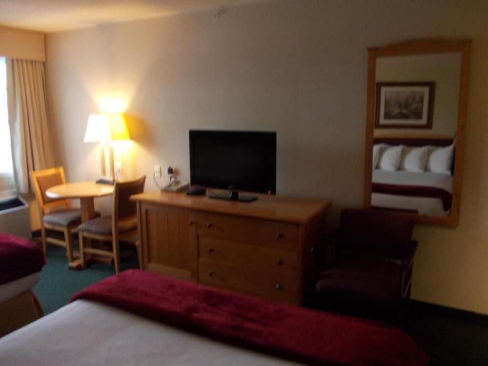 Rocky Inn Express 34/49