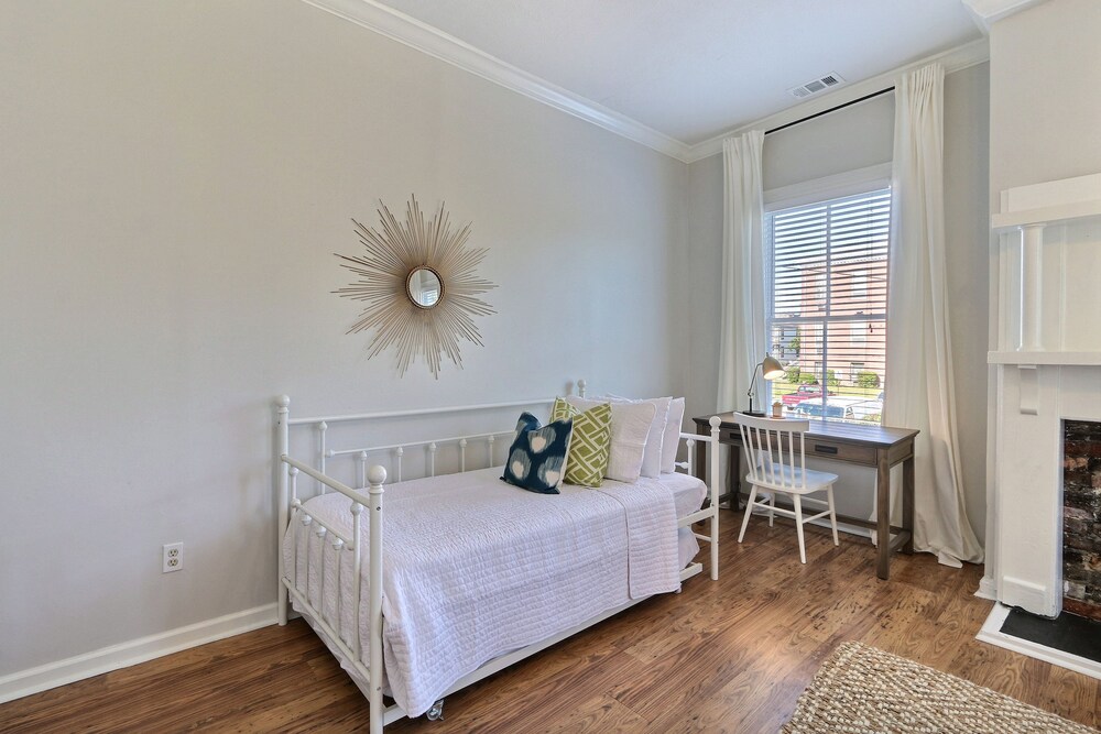 Gallery Stays - Parkside Manor 27/52