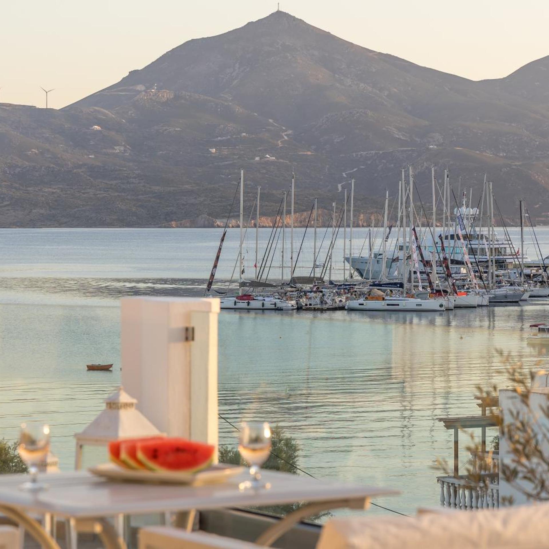Ostria Hotel-Milos 46/51