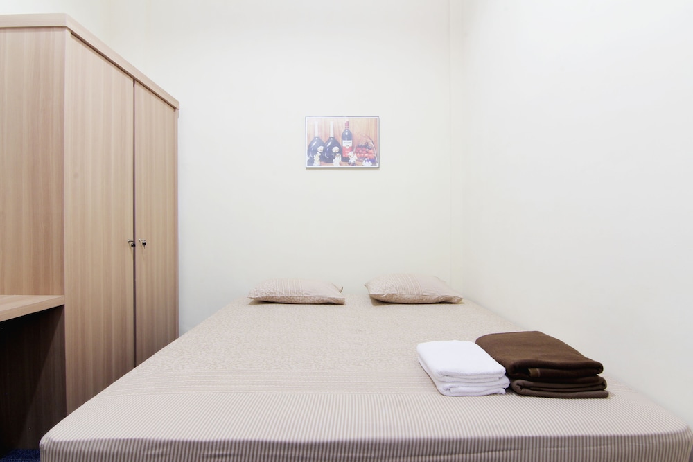 Embe Joglo Homestay by ZUZU 9/27