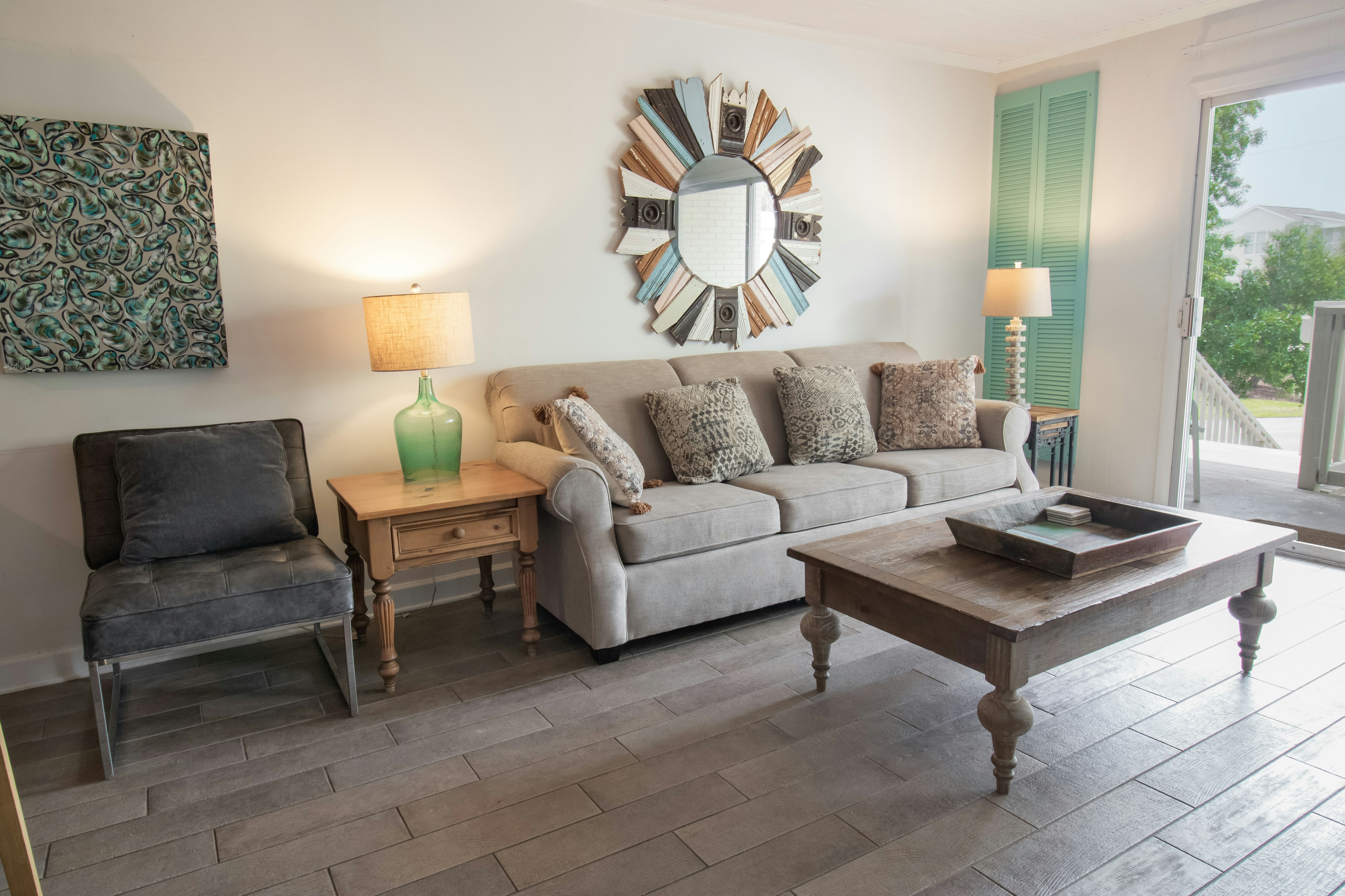 The Oceanfront Litchfield Inn 45/75