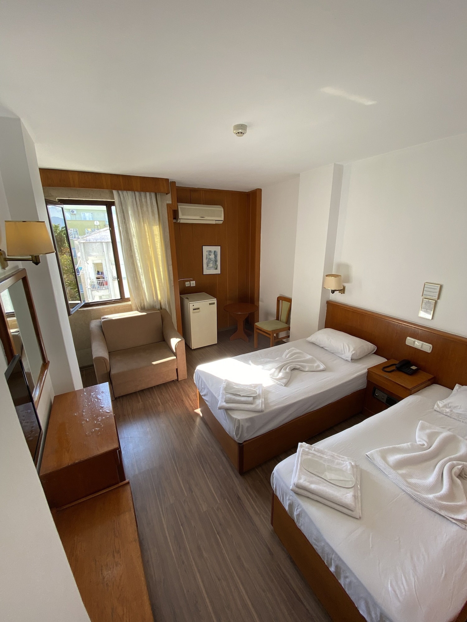 Design, Twin Beds