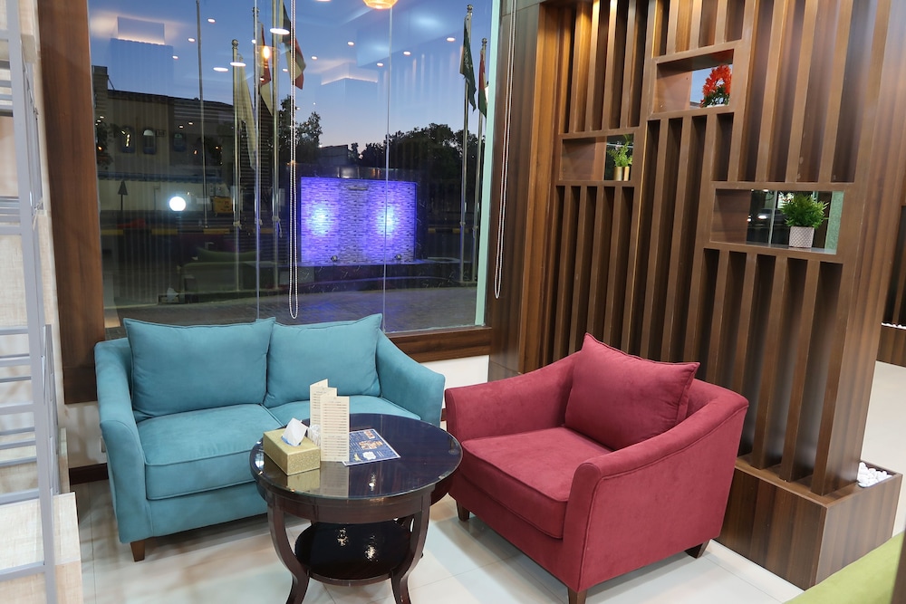 فندق اللوتس(Lotus Hotel) 38/47