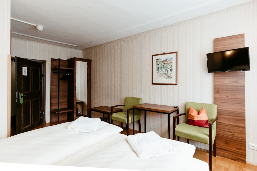 Hotel Gasthof Goldener Greifen 14/50