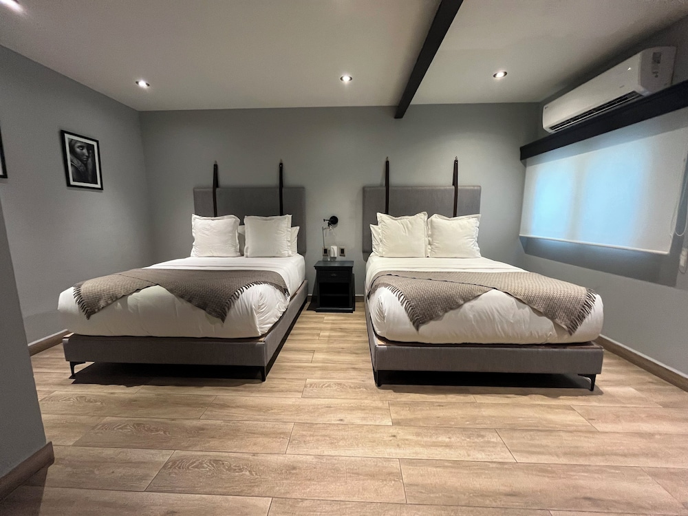 Hotel Origen 4/31