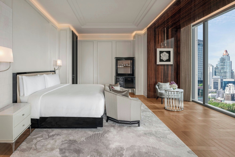 The Ritz-Carlton, Bangkok 10/45