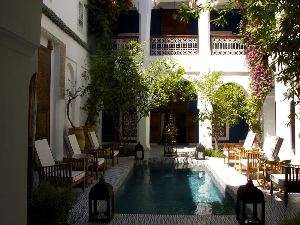 Riad Les Yeux Bleus 7/75