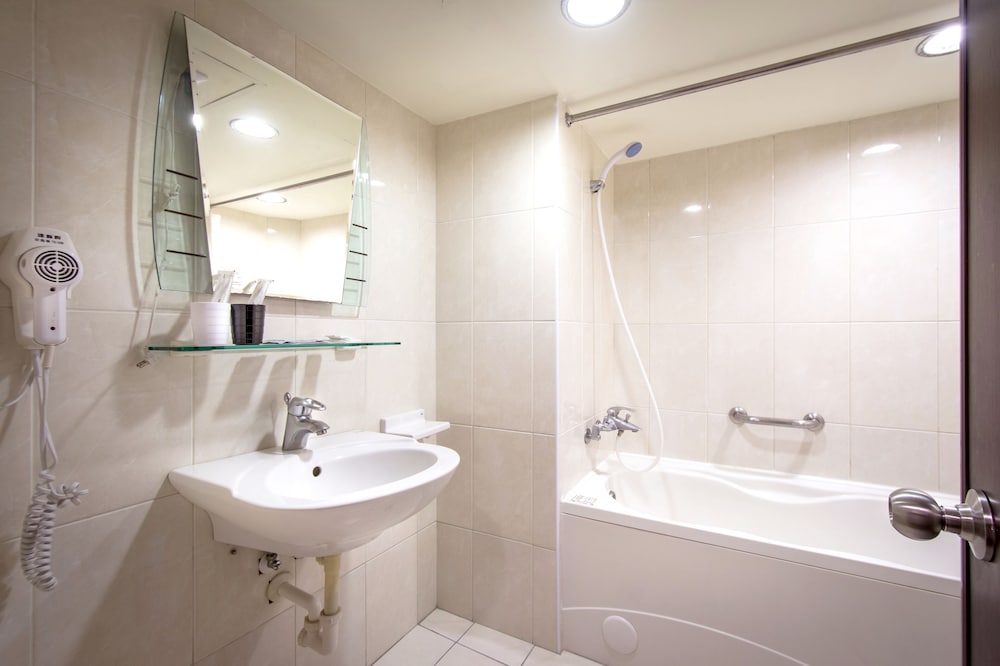 Green World New World Hotel 40/40