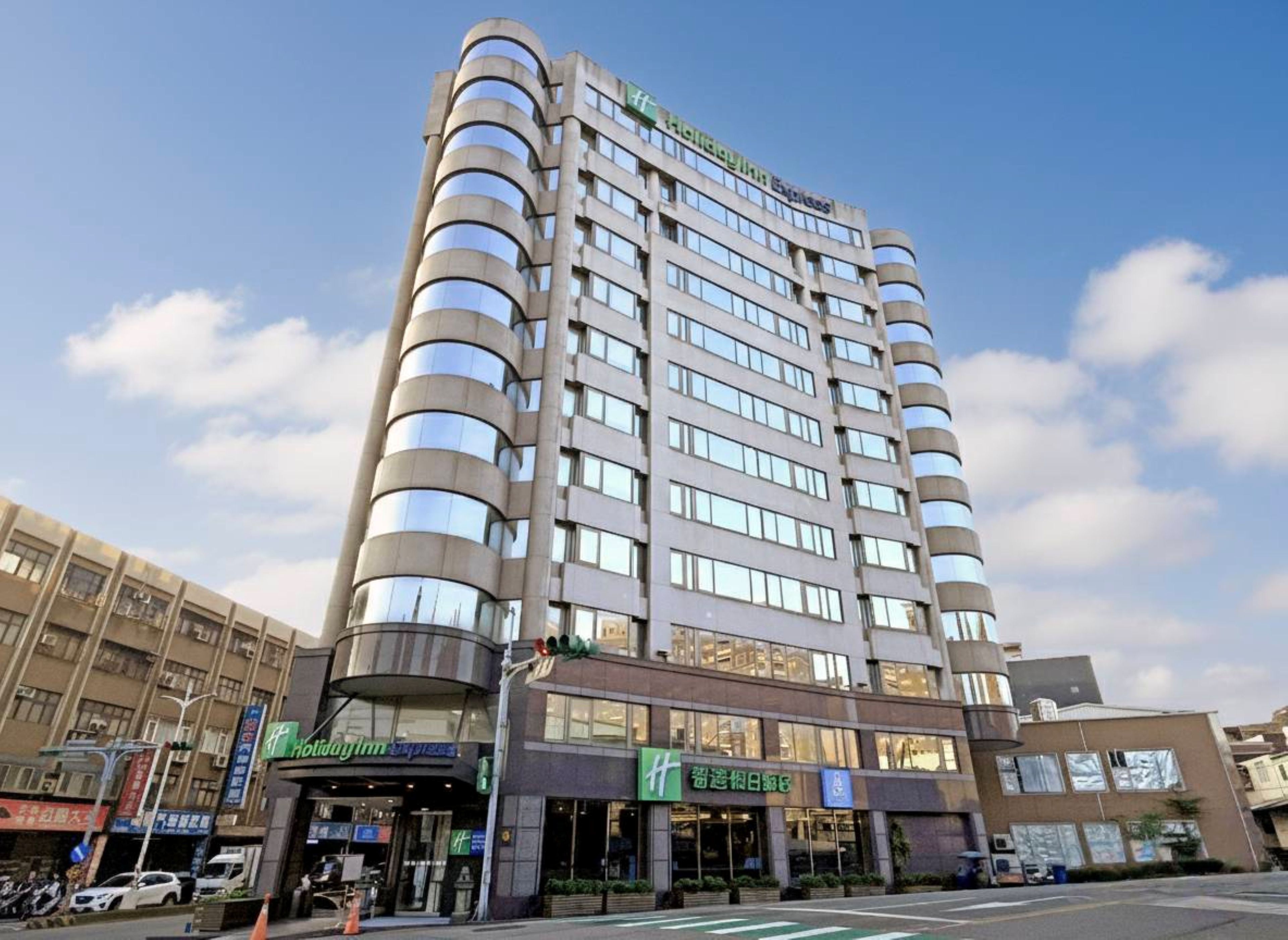 Holiday Inn Express Taoyuan 4/71