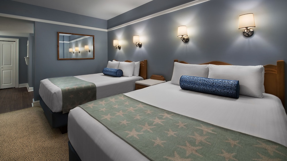Disneys Beach Club Villas 10/35