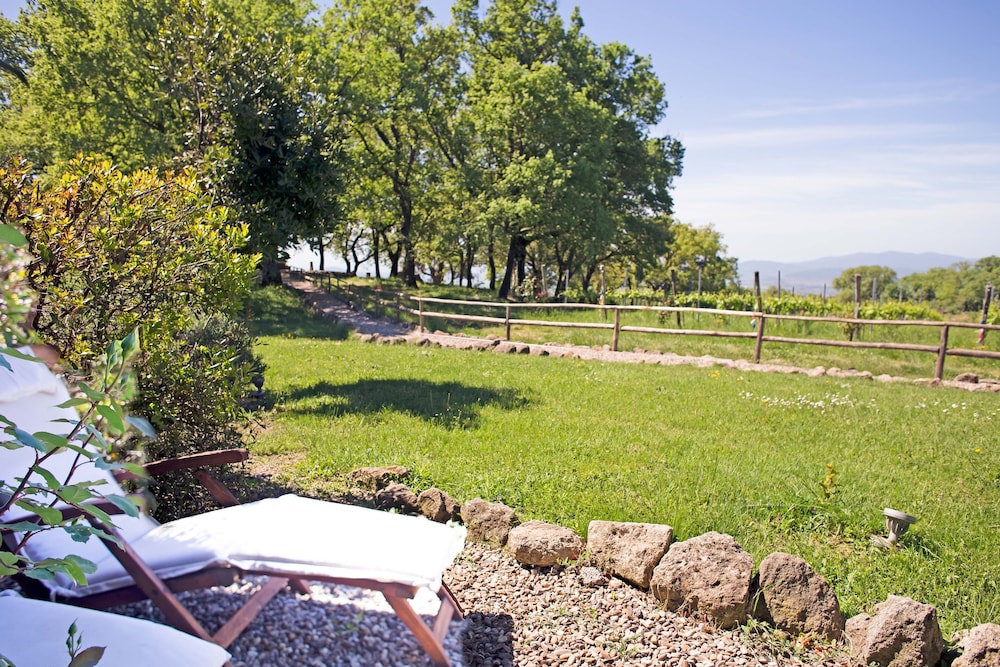 Valdonica Winery & Vineyard Residence 39/50