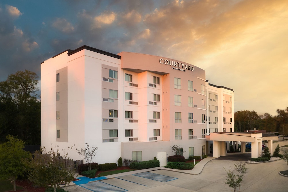 COURTYARD HAMMOND 2/44