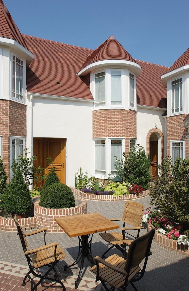 Chateau de Montreuil - Hotel Restaurant - Montreuil sur Mer 39/48