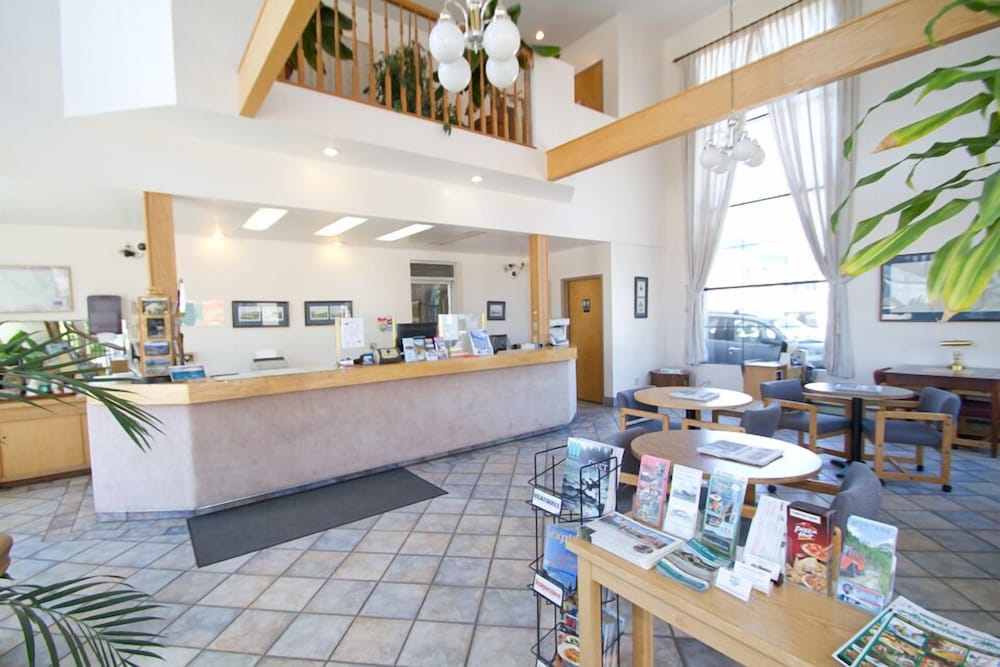 Brooks Street Motor Inn 4/30