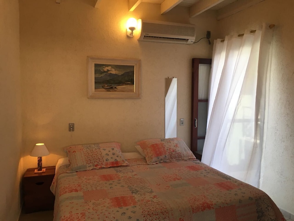 SUITE, QUEEN BED, BEACH VIEW