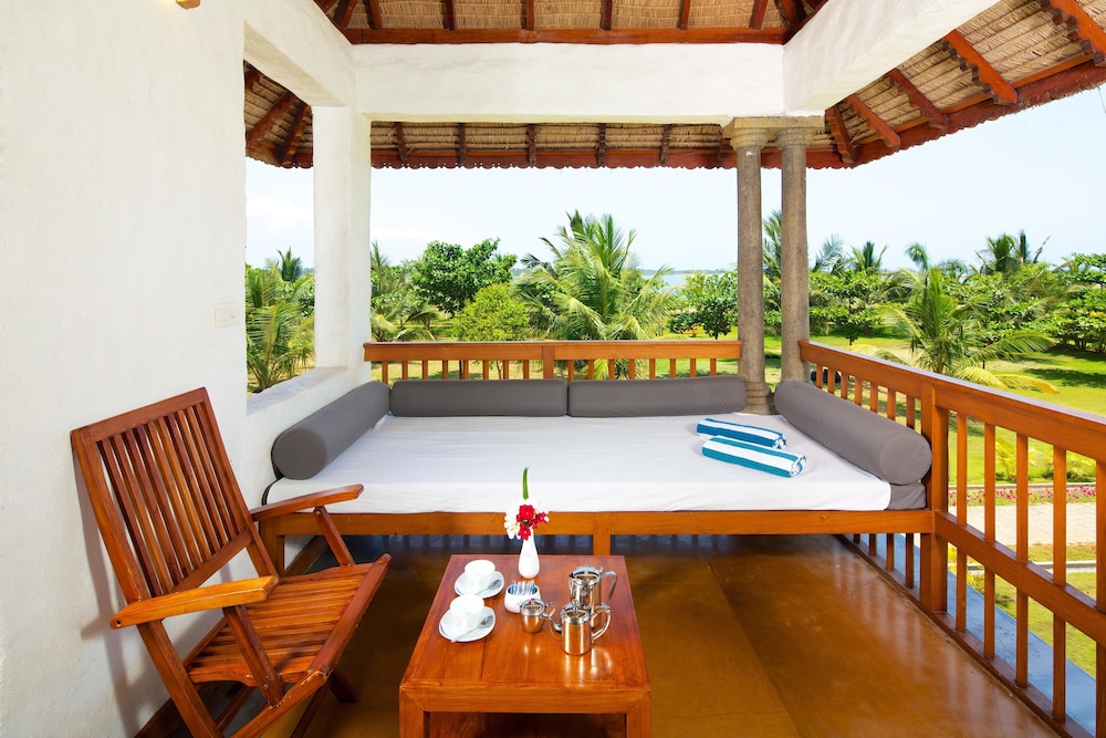 Le Pondy Resort 44/50