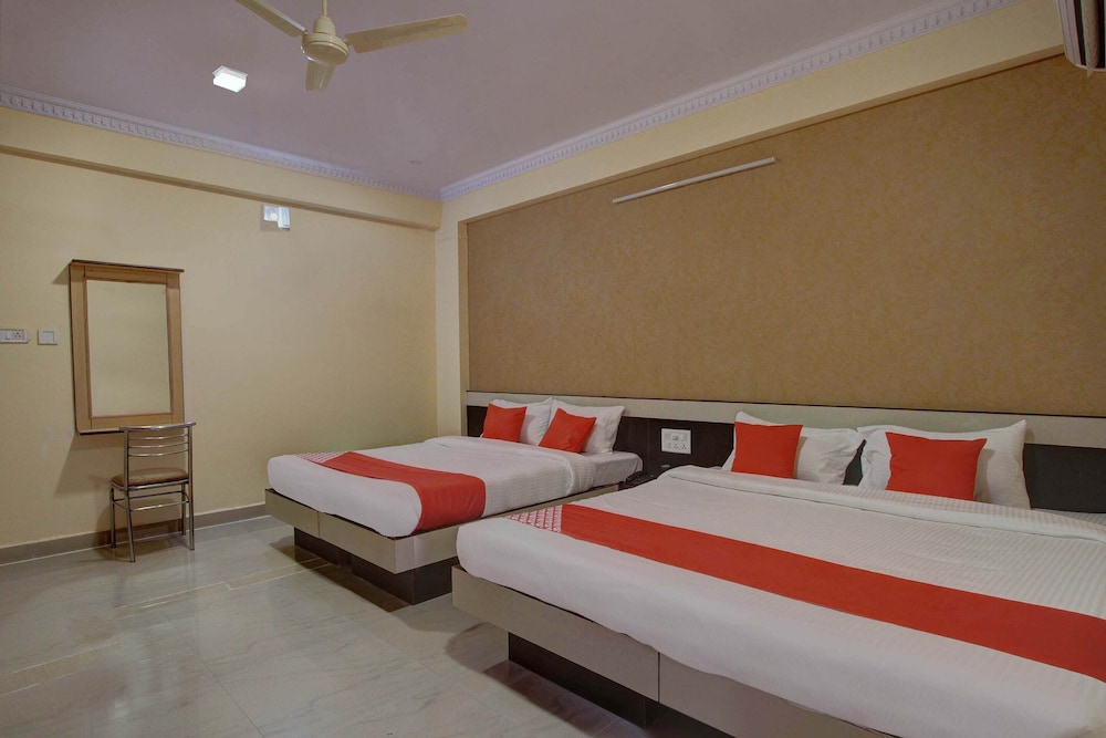 Oyo 24259 Hotel Blue Inn 20/35