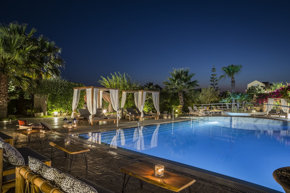 Avithos Resort 48/92