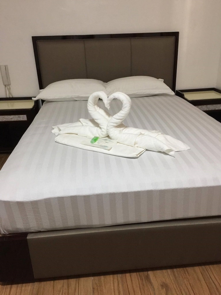 Meaco Hotel Royal - Tayuman 11/16