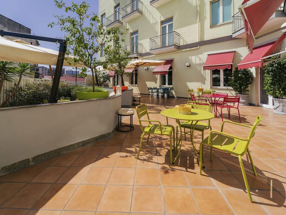 IBIS STYLES NAPOLI GARIBALDI 57/66