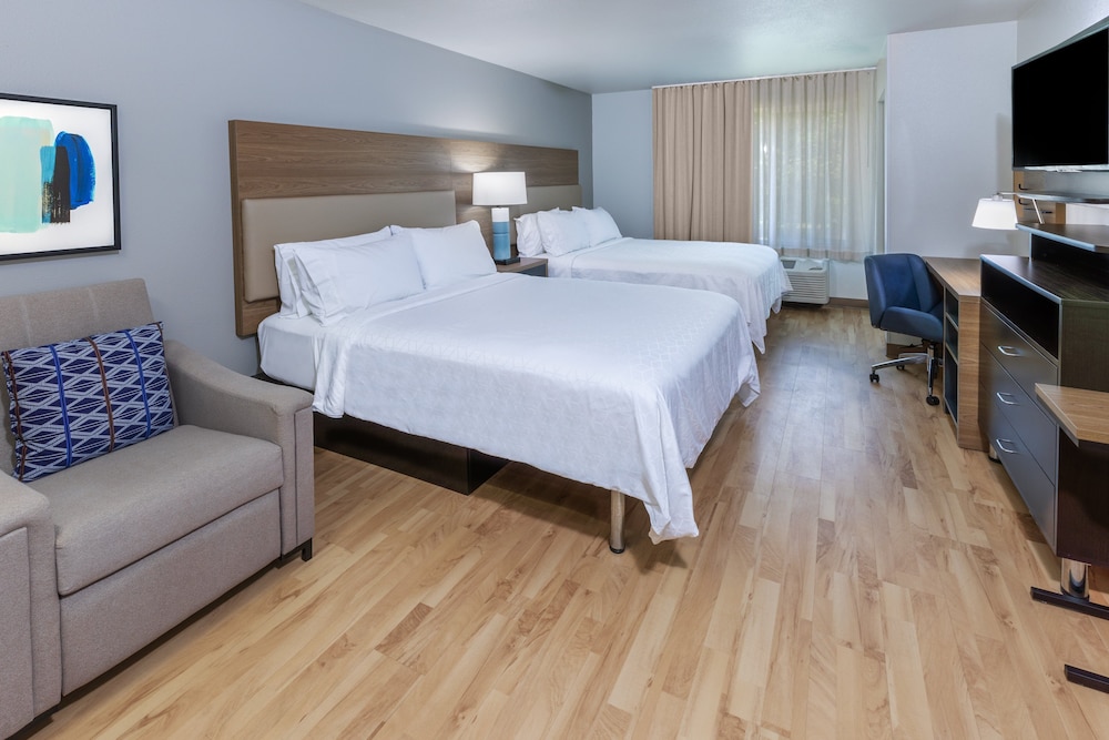 Candlewood Suites Muskogee, an IHG Hotel 18/51
