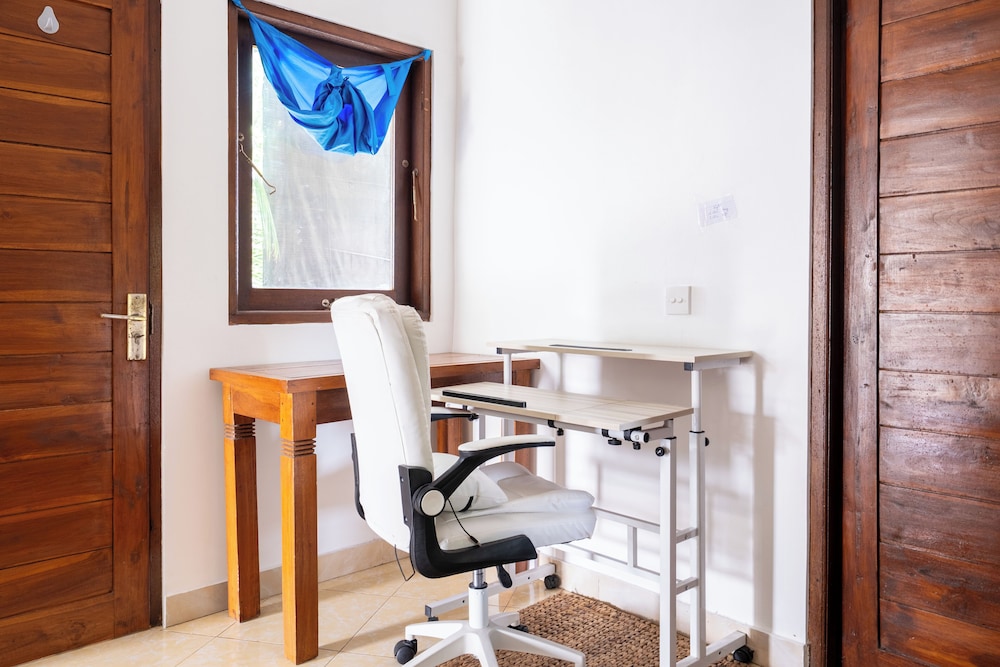 Amed Sari Beach Guesthouse 35/50