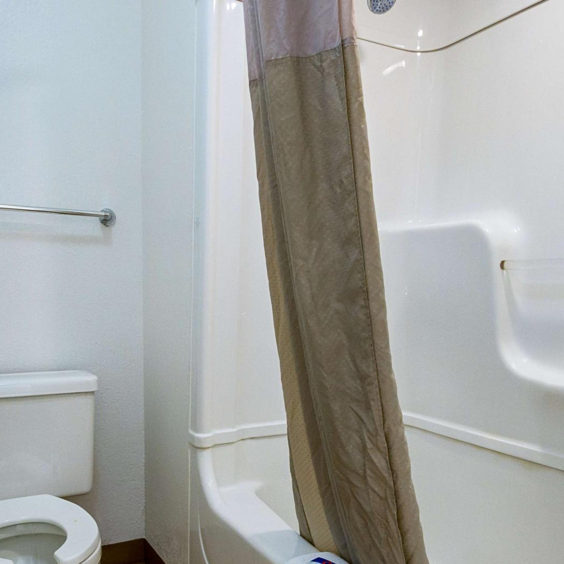 غرفة رباعية بسرير مزدوج، Motel6 Mesa, AZ - North 8/10