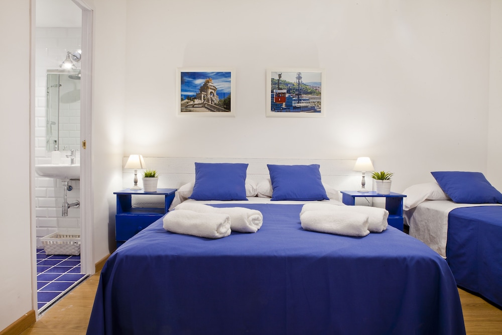 Blue Barcelona 10/54